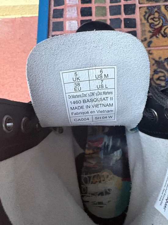 Basquiat Dr martens size 7 - Picture 5 of 8